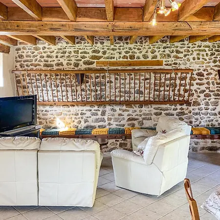 Holiday home In With Wifi Moitron-sur-Sarthe