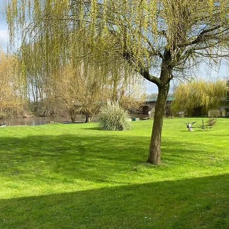 Дом отдыха Front In Moitron-sur-Sarthe